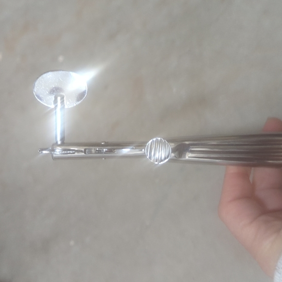 Finger ring cutter tool for hand crafters or for swollen fingers! - Picture 3 of 4